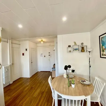 Apartment 2p Vue Mer- 5min Plage, Terrasse, Ac, Parking